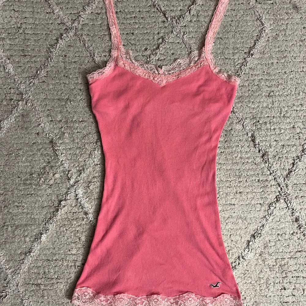 Hollister Pink Lace Trim Tank Top
